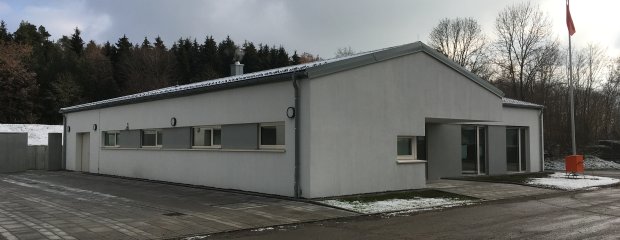 Das neue Aufenthaltsgebäude.