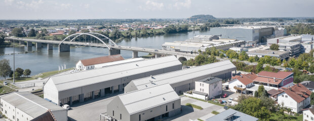Die Flussmeisterstelle Deggendorf hat einen weiteren Preis erhalten. Die Flussmeisterstelle Deggendorf hat einen weiteren Preis erhalten.