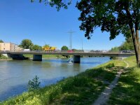 der Ersatzneubau der beiden Isarbrücken beginnt an der Kleinen Isar