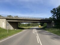 Die Brücke über die B 299 ist in die Jahre gekommen und muss erneuert werden
