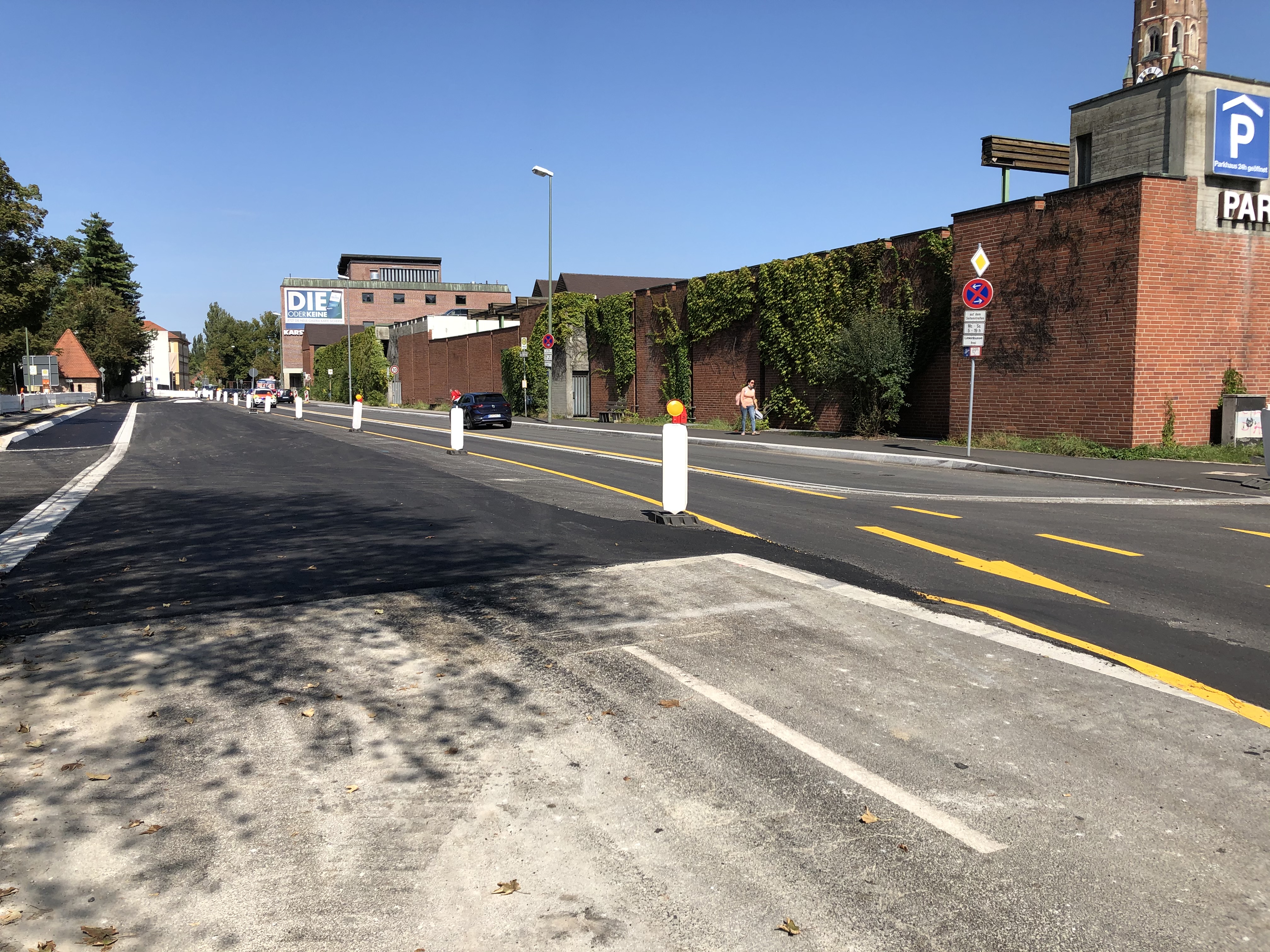 Alles neu: Von der Luitpoldbrücke bis zur Ausfahrt Karstadt-Parkhaus ist die Wittstraße schon saniert. Alles neu: Von der Luitpoldbrücke bis zur Ausfahrt Karstadt-Parkhaus ist die Wittstraße schon saniert.