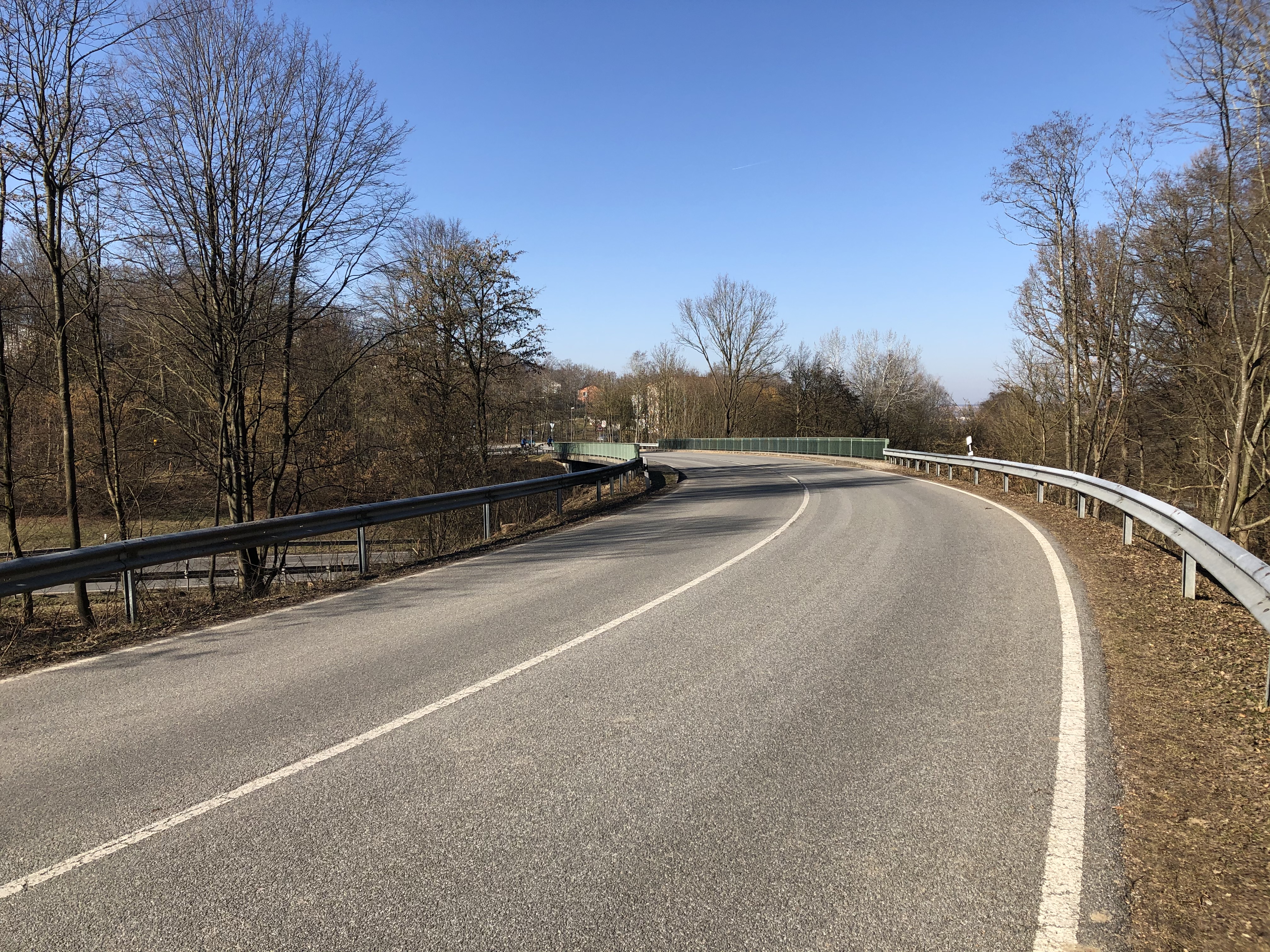 Das Bauwerk erhält dabei auch einen Geh- und Radweg. Das Bauwerk erhält dabei auch einen Geh- und Radweg.